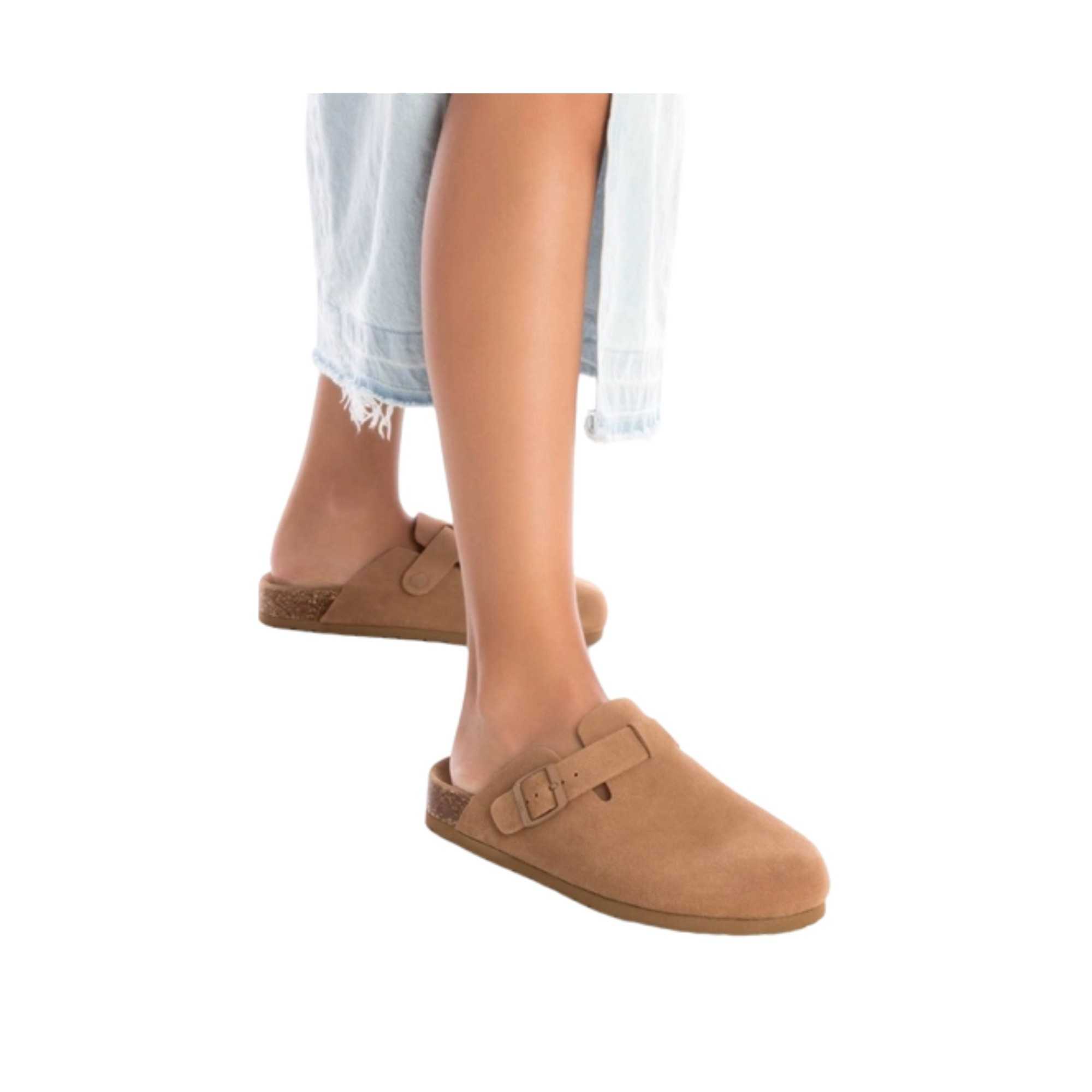 Zueco Plano Piel Xti Mujer