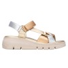 Sandalia Xti para Mujer con Cadena Decorativa color Beige
