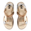 Sandalia Xti para Mujer con Cadena Decorativa color Beige